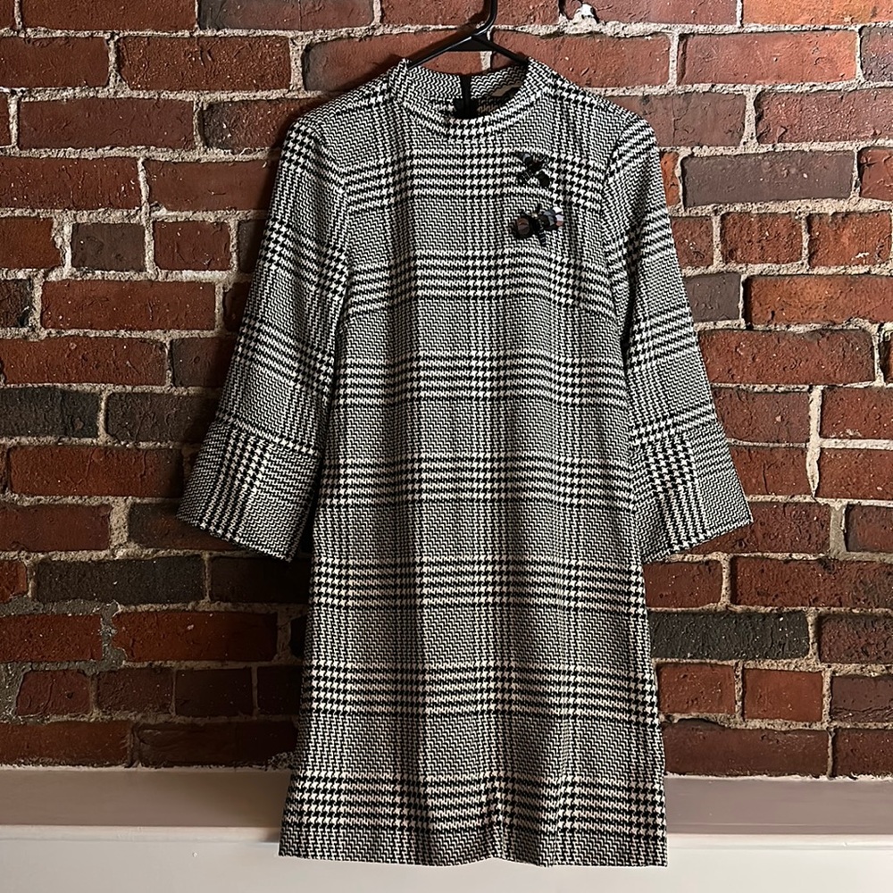 H&M Black & White Houndstooth Dress Size 2 - Perfect for Work or Play